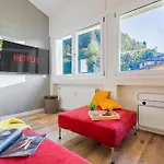 Varenna Guest House 3*