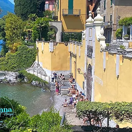 Panzió Varenna Guest House