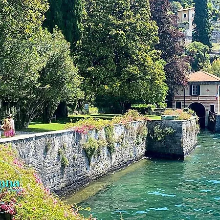 Panzió Varenna Guest House