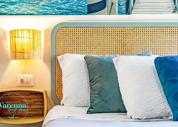 Varenna Guest House Bed and Breakfast 3*