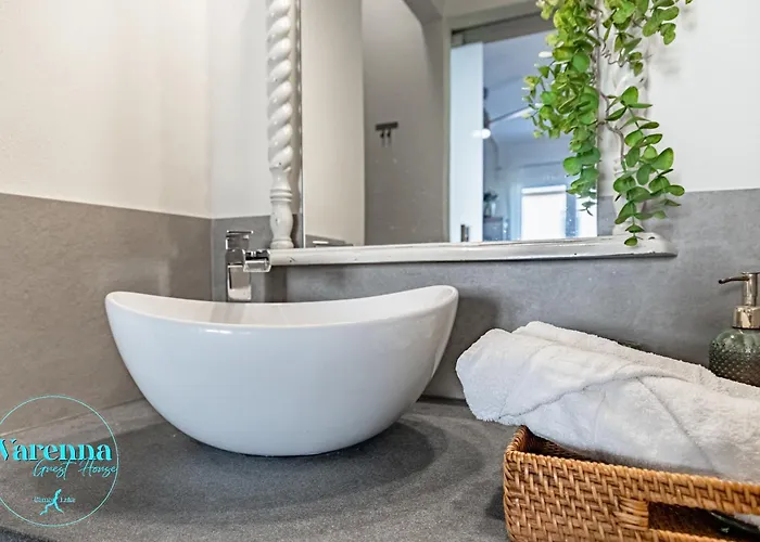 Varenna Guest House 3* Βαρένα